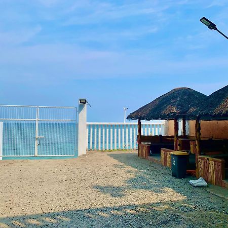 Hana Natsu Resorts Beach & Hotel مورونغ المظهر الخارجي الصورة